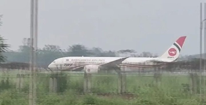 সাড়ে ৫ ঘন্টা পর লন্ডনগামী বিজি-২০১ ফ্লাইটটি সিলেট থেকে ছেড়েগেছে